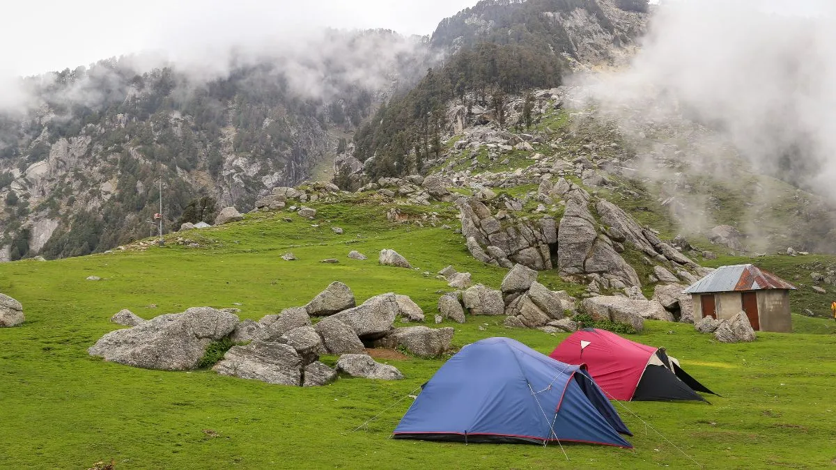 nandi-hills-to-lepakshi-five-scenic-escape-options-near-bengaluru-for-a-refreshing-monsoon-break